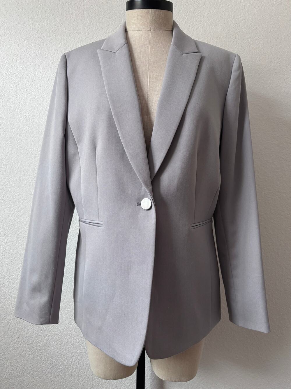 Tahari  ASL - Women's Notch Collar One-Button Blazer Pre-Owned Size 14